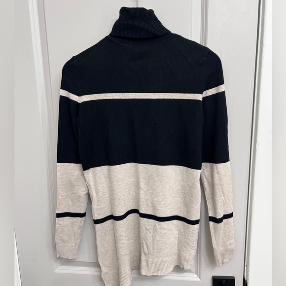 Le Chateau Black and Taupe Turtleneck Sweater - Picture 2 of 5